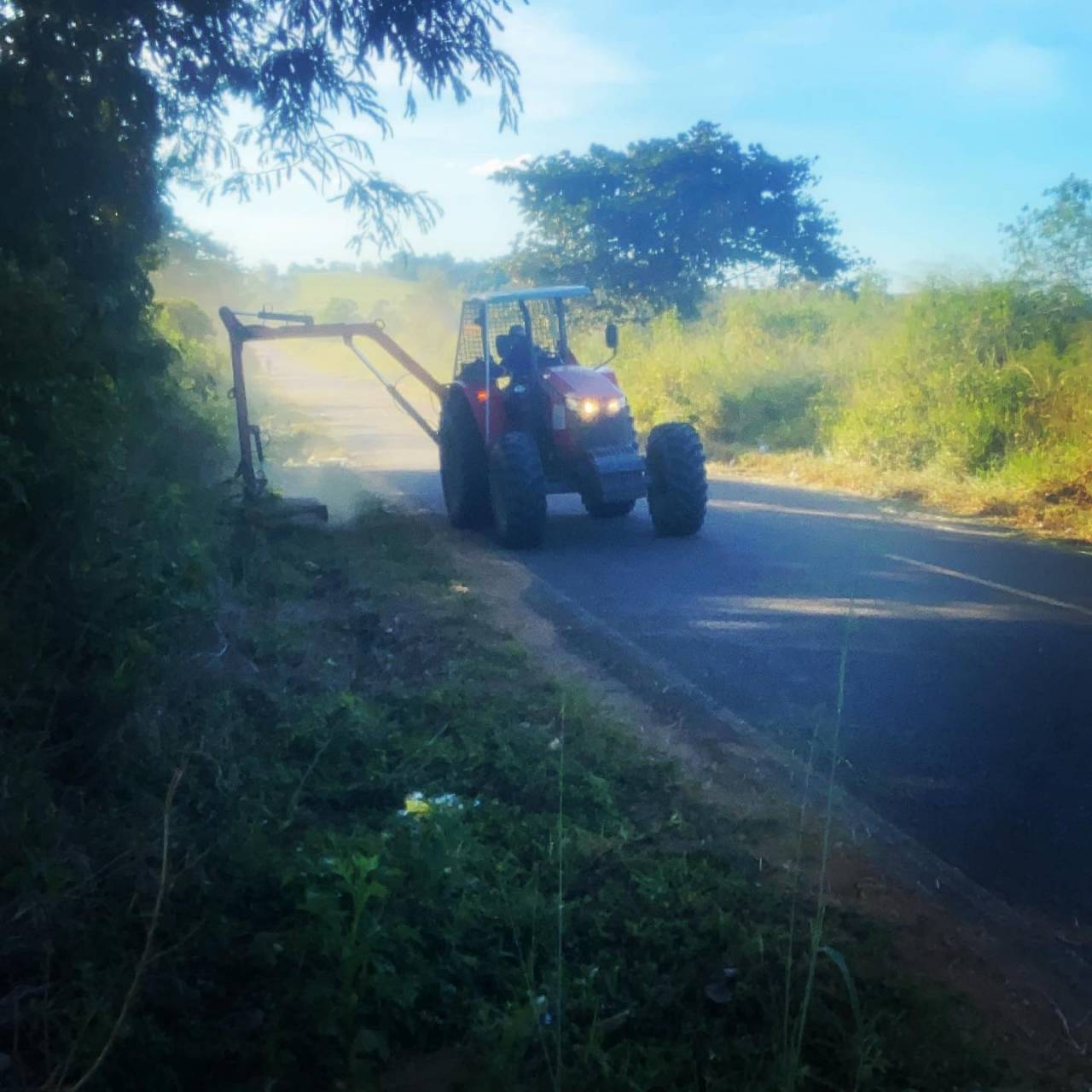 Roçagem das Margens da BA 545