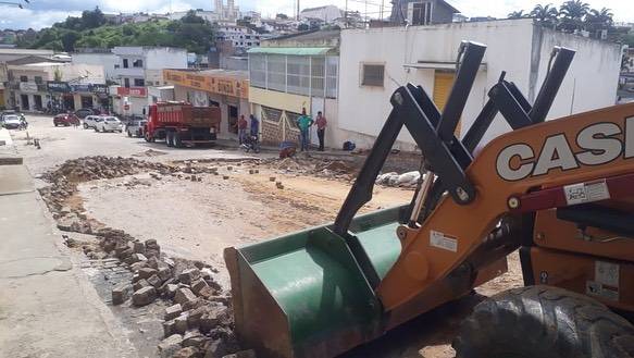 Recuperação da Ladeira do Bairro Palmeira.